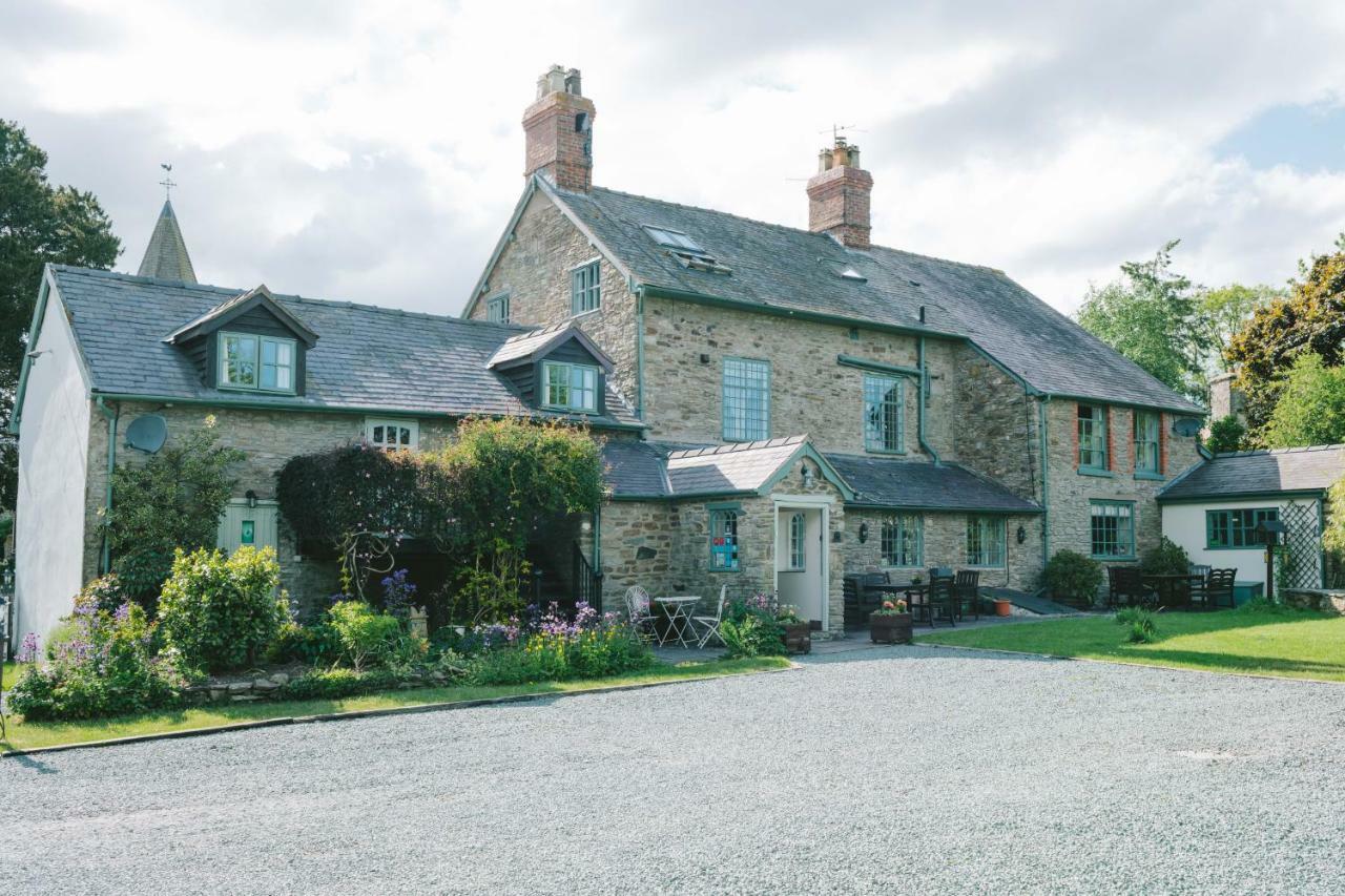 The Coach House Hotel Bishop's Castle Exterior photo