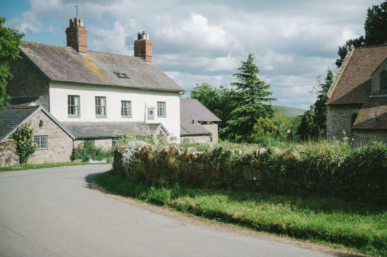 The Coach House Hotel Bishop's Castle Exterior photo